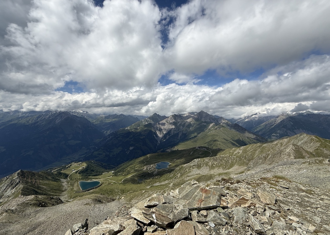 Aussicht auf den Start der Route an der Bergstation